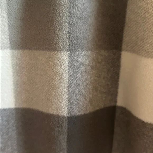 Old Navy Micro Performance Fleece Henley Hoodie - Picture 7 of 7